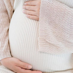 但这两年市🐌场给出的答案🌝很直接：🛐沃尔玛股🤚国内有代孕机构吗价两年接近翻倍，🤑